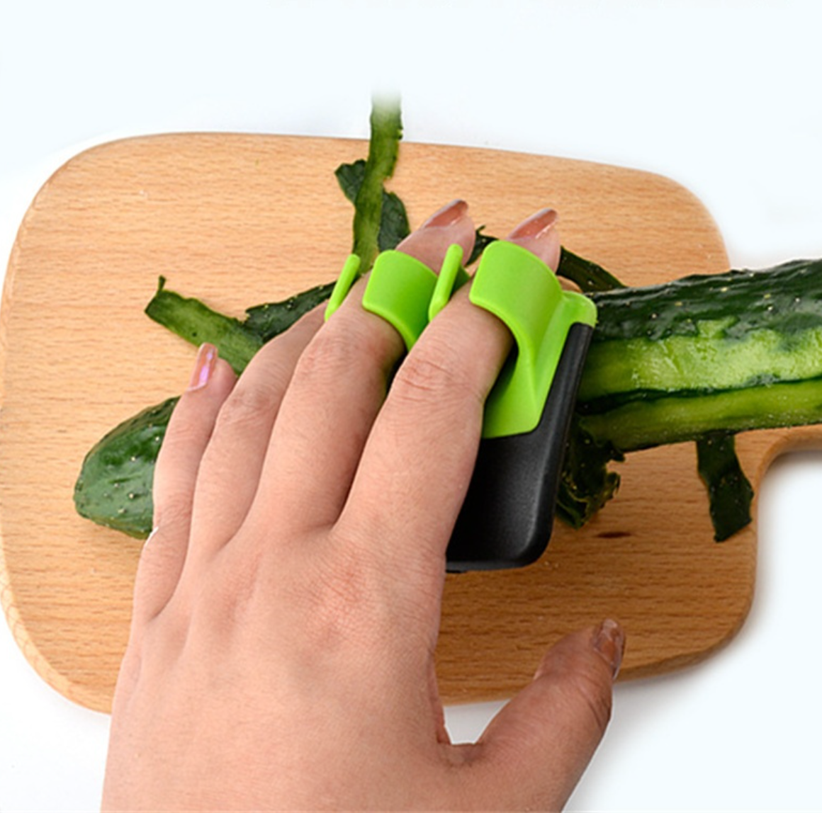 - Mini éplucheur de légumes
